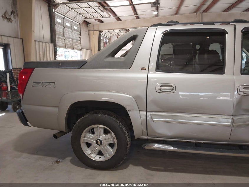 2005 CHEVROLET AVALANCHE 1500 auction photo 6