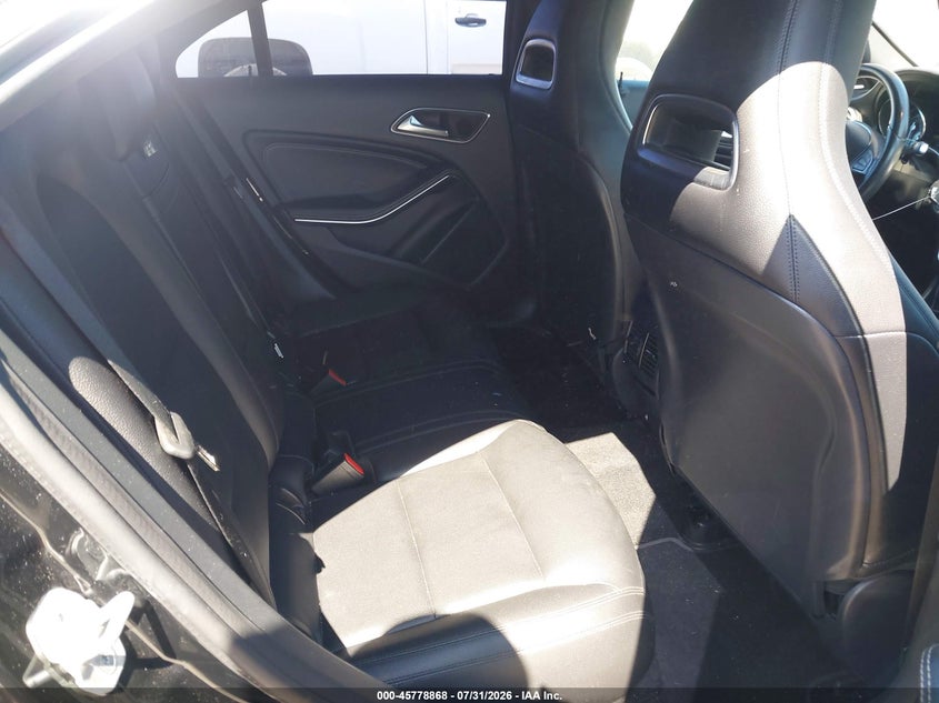 2015 MERCEDES-BENZ CLA 250 auction photo 8
