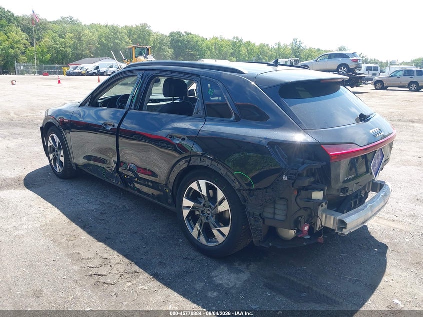 Vin: wa1aaage4mb007479, lot: 46277664, audi e-tron premium quattro 20213