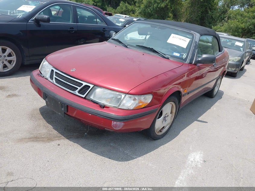 1998 SAAB 900 auction photo 2