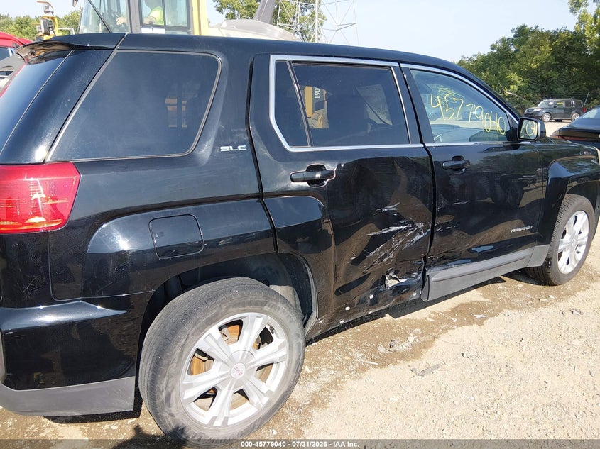 2017 GMC TERRAIN auction photo 6