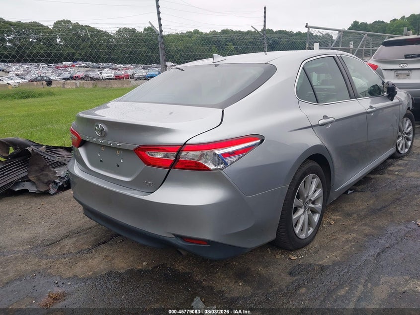 TOYOTA CAMRY - zdjęcie 4