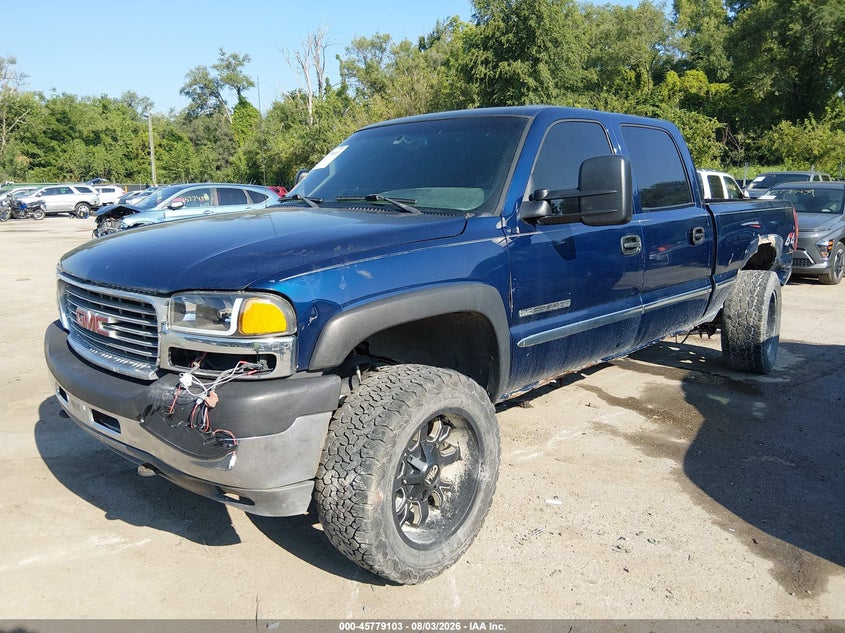 2002 GMC SIERRA 2500HD auction photo 2