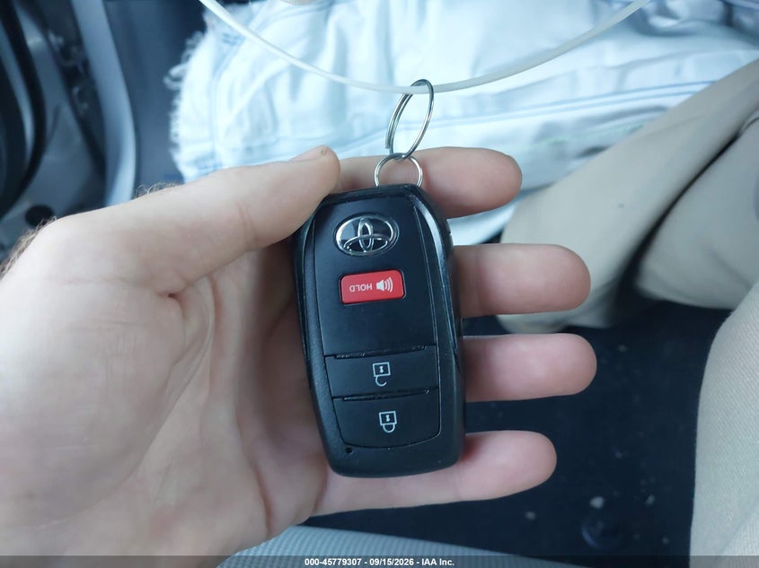 TOYOTA COROLLA CROSS 2024 VIN 7MUCAABG0RV087179