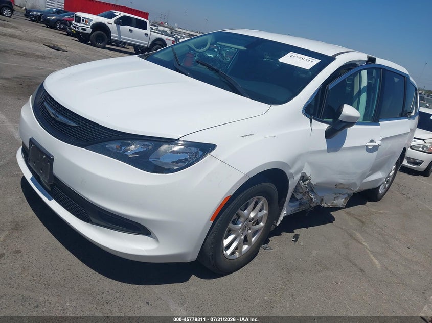 2022 CHRYSLER VOYAGER auction photo 2