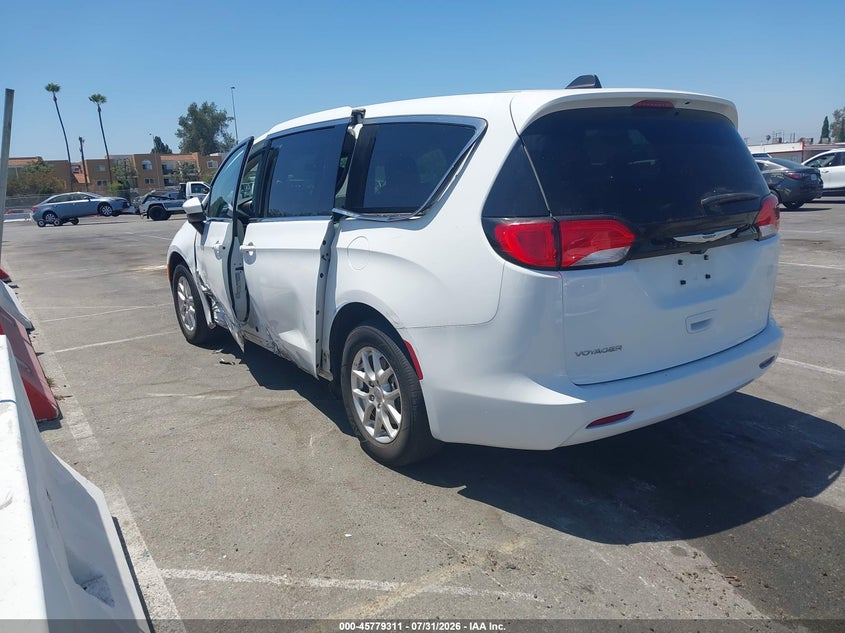 2022 CHRYSLER VOYAGER auction photo 3