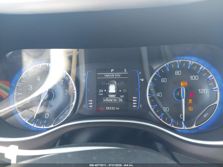2022 CHRYSLER VOYAGER auction photo 7