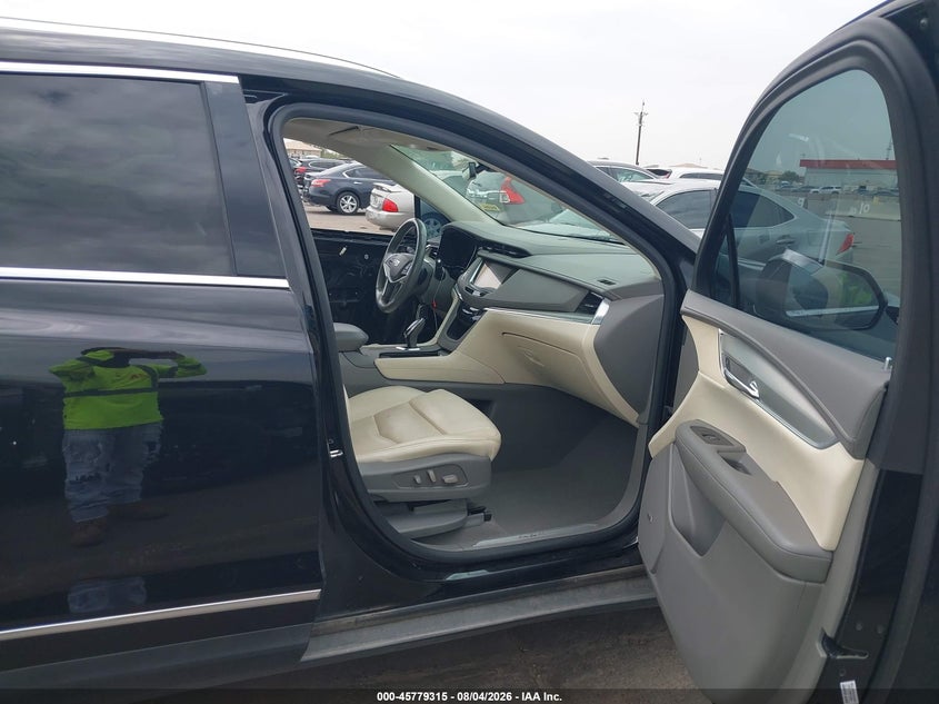 CADILLAC XT5 - zdjęcie 5