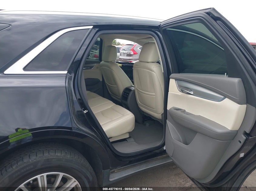 CADILLAC XT5 - zdjęcie 8