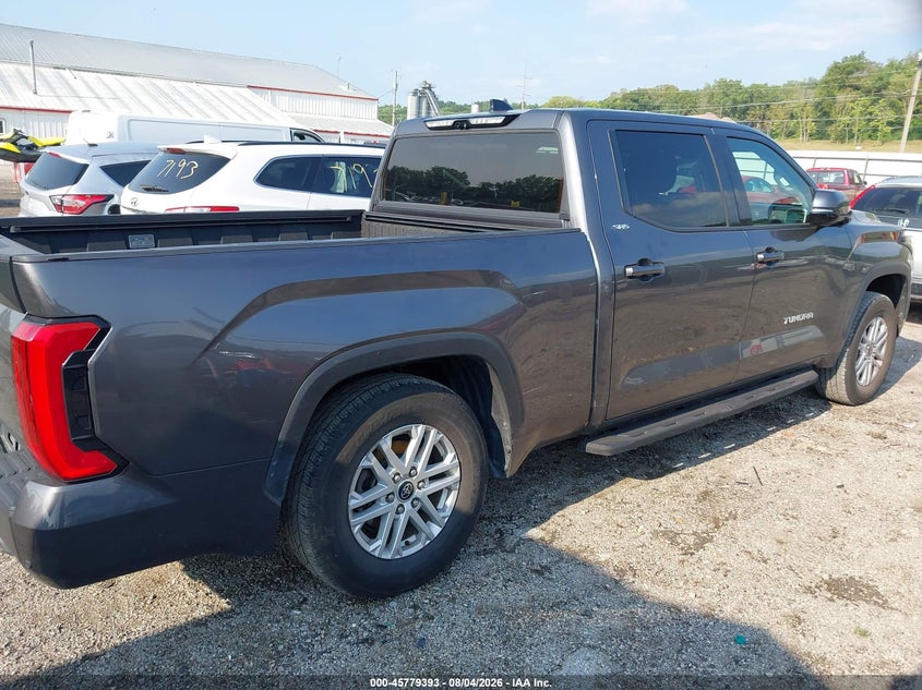 TOYOTA TUNDRA - zdjęcie 20