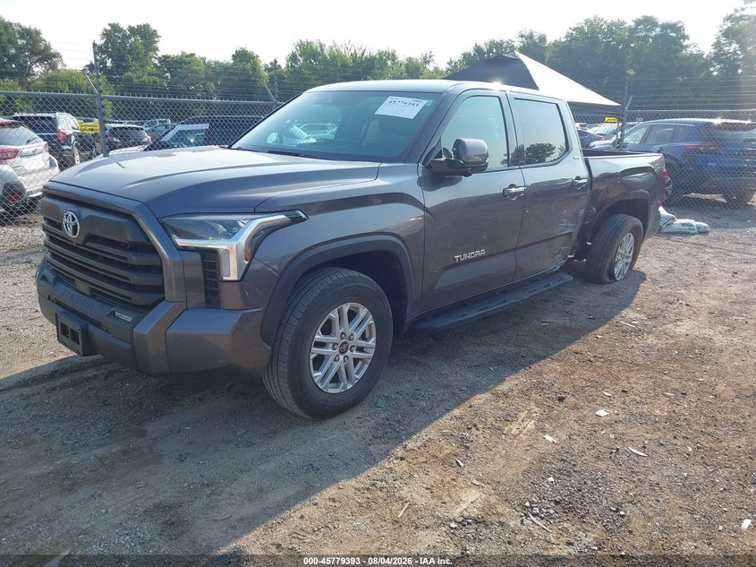 TOYOTA TUNDRA - zdjęcie 2