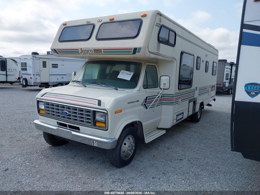 1990 Ford Econoline, Град, IAAI, VIN 1FDKE30G3LHA84888 — фото 2