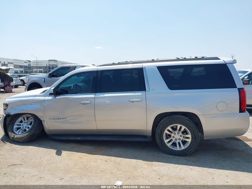 CHEVROLET SUBURBAN - zdjęcie 14