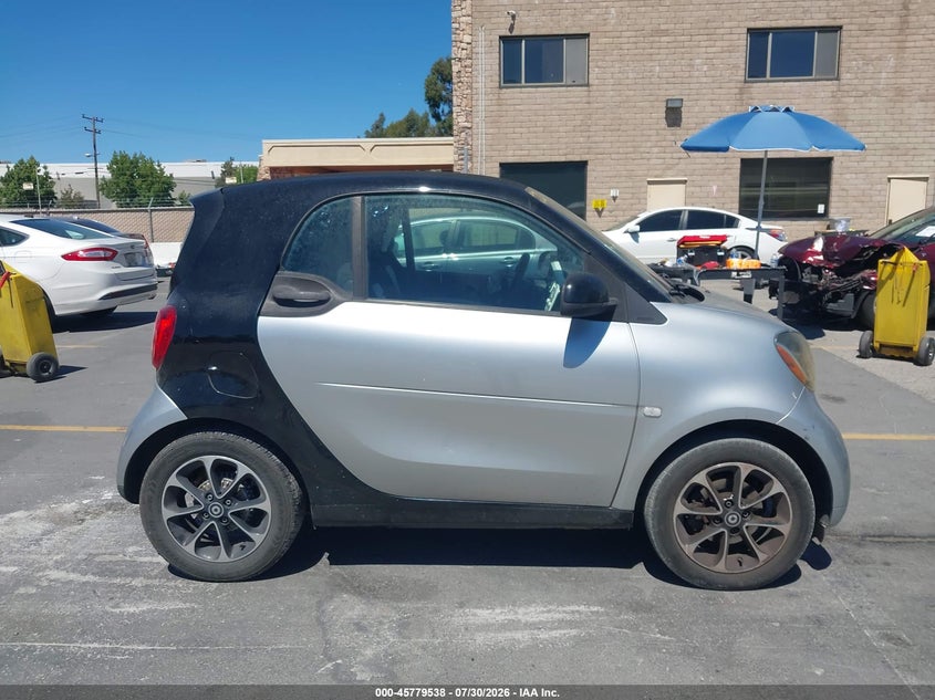SMART FORTWO 2016 VIN WMEFJ5DA3GK051970