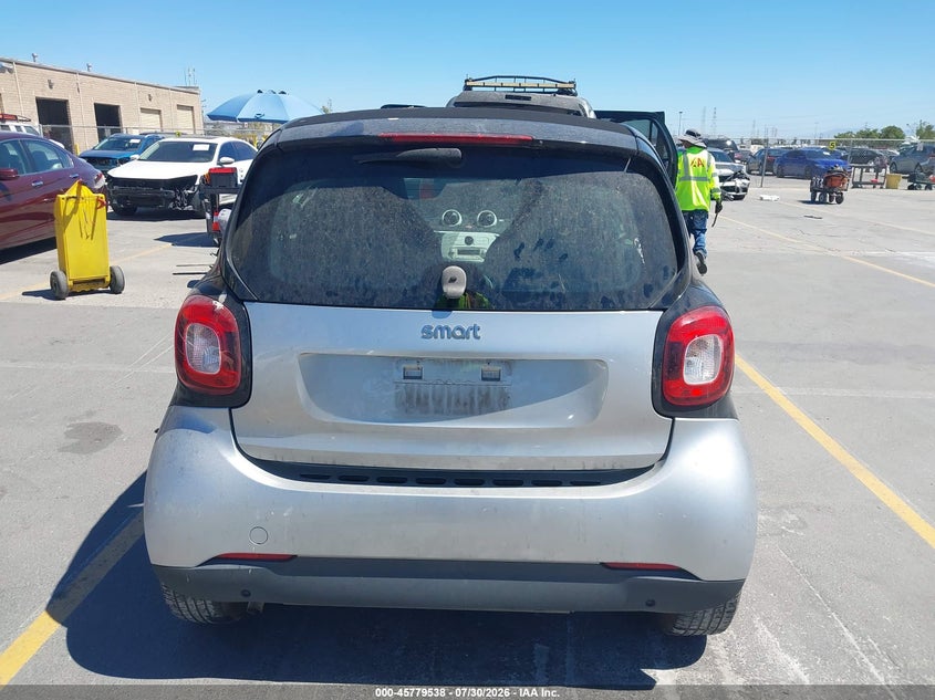 SMART FORTWO 2016 VIN WMEFJ5DA3GK051970