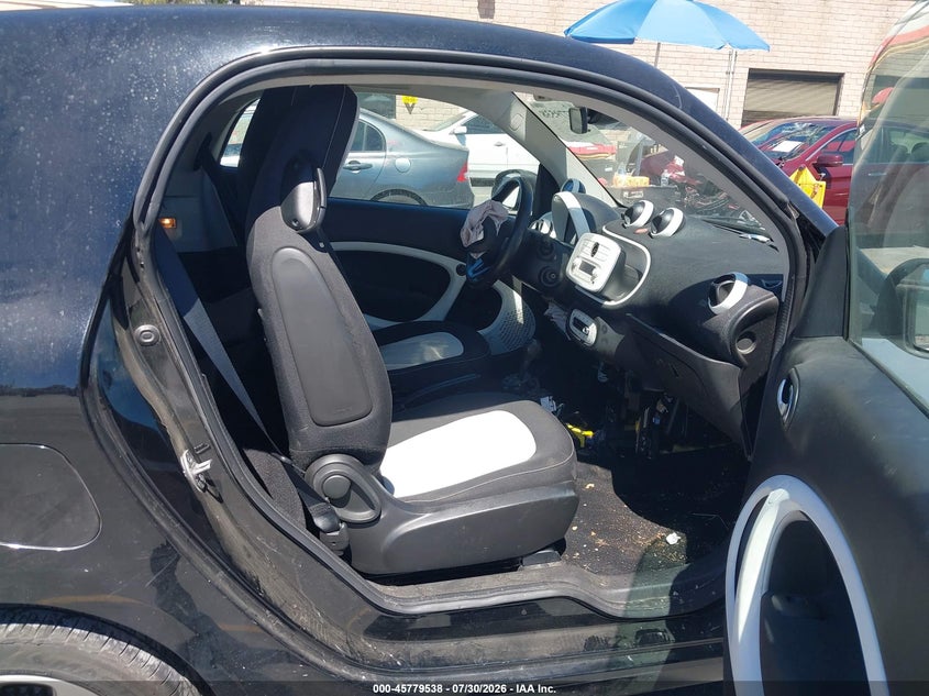SMART FORTWO 2016 VIN WMEFJ5DA3GK051970
