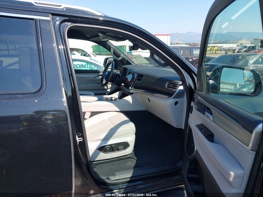 2025 JEEP WAGONEER L auction photo 5