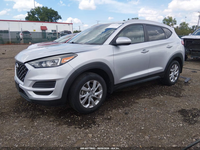2019 HYUNDAI TUCSON auction photo 2