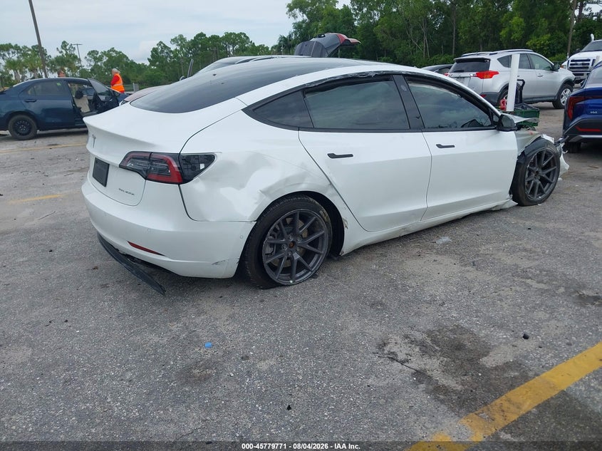 2022 TESLA MODEL 3 auction photo 4