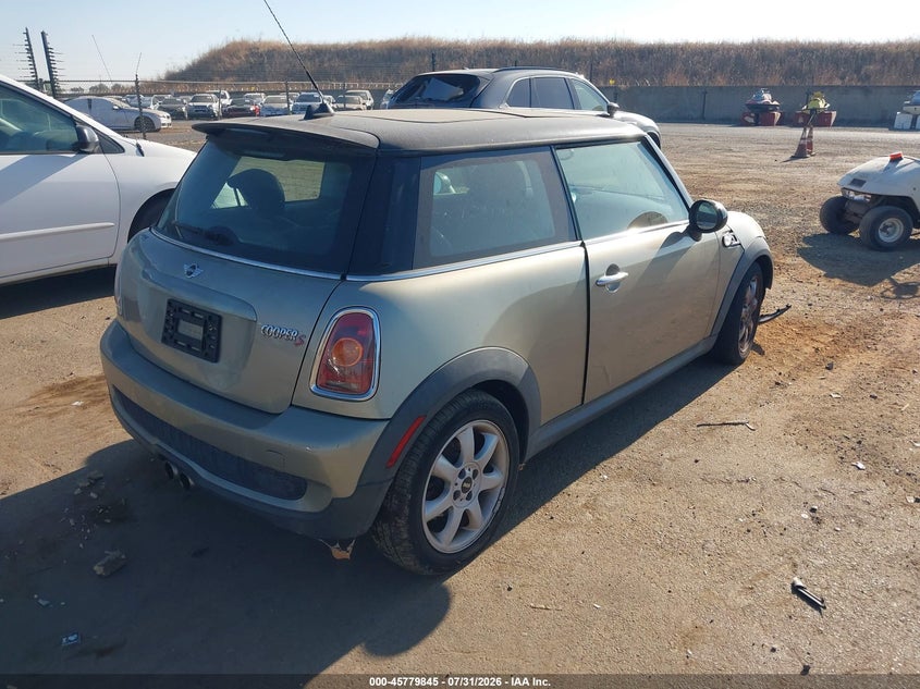 2010 MINI COOPER S auction photo 4