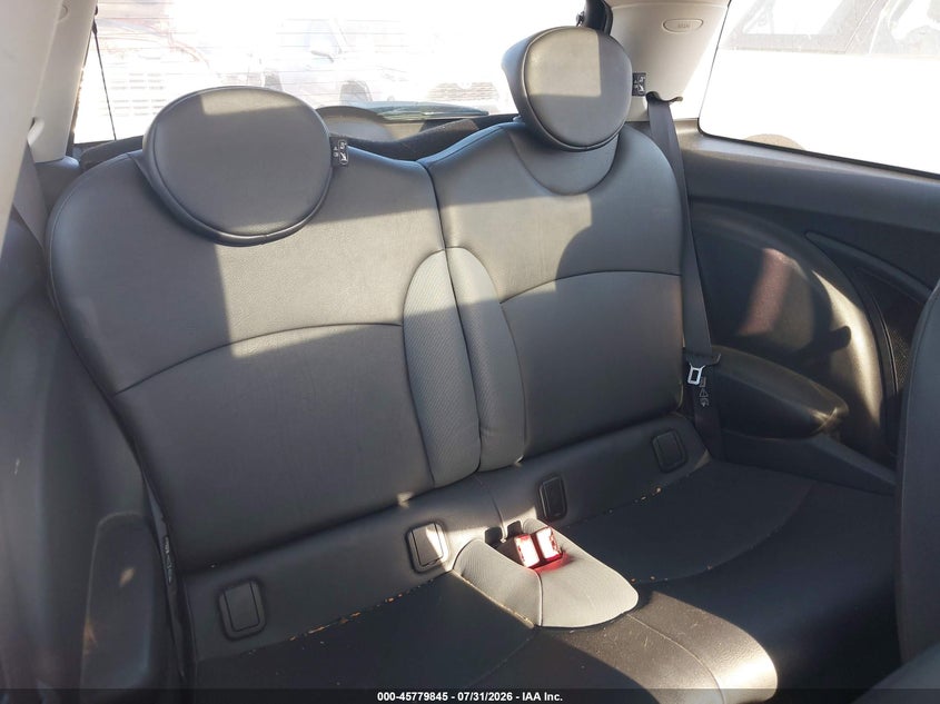 2010 MINI COOPER S auction photo 8