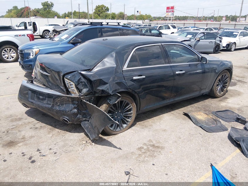 2014 CHRYSLER 300C auction photo 4