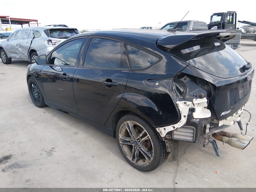 Vin: 1fadp3l99gl350945, lot: 46278721, ford focus 20163