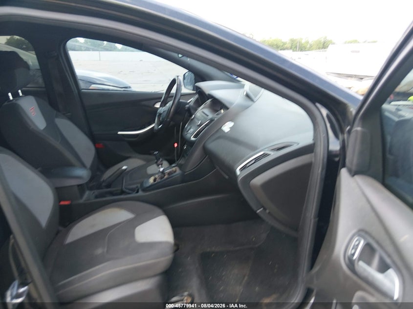 2016 FORD FOCUS ST auction photo 5