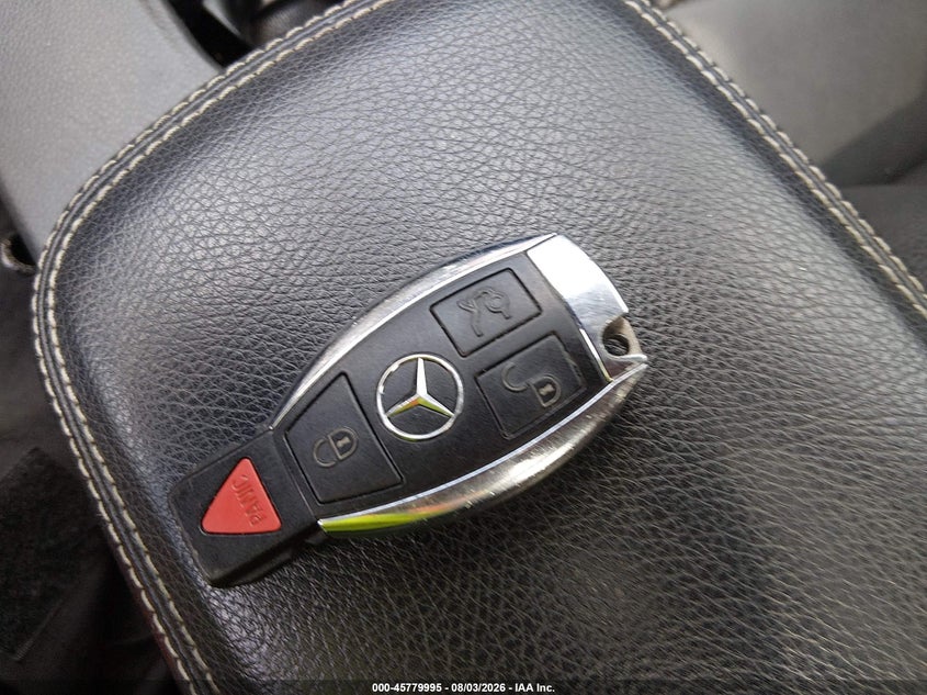 MERCEDES-BENZ GLA 250 - zdjęcie 11