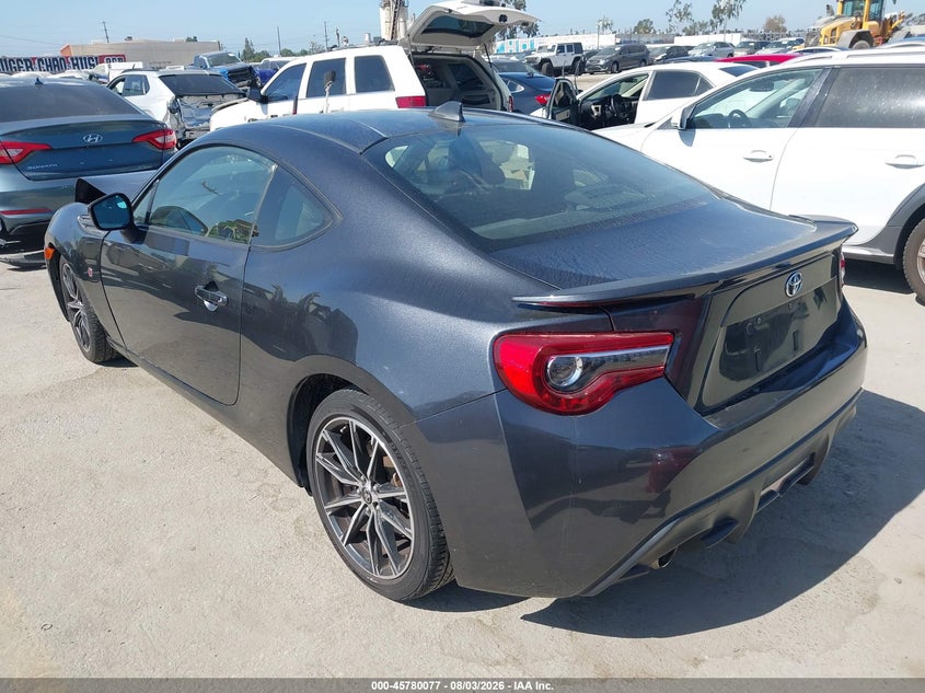 2017 TOYOTA 86 auction photo 3