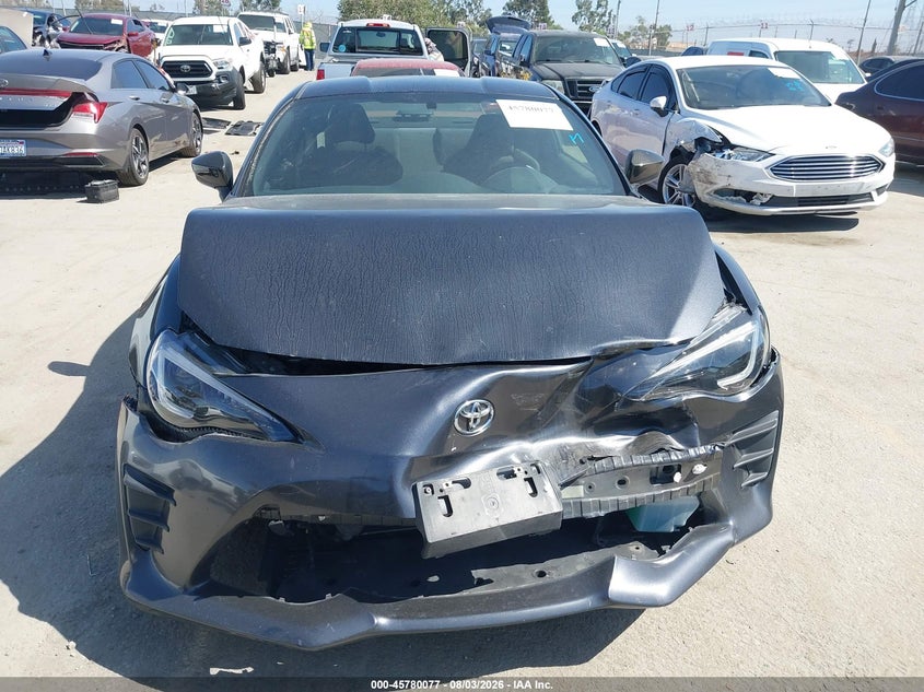 2017 TOYOTA 86 auction photo 6