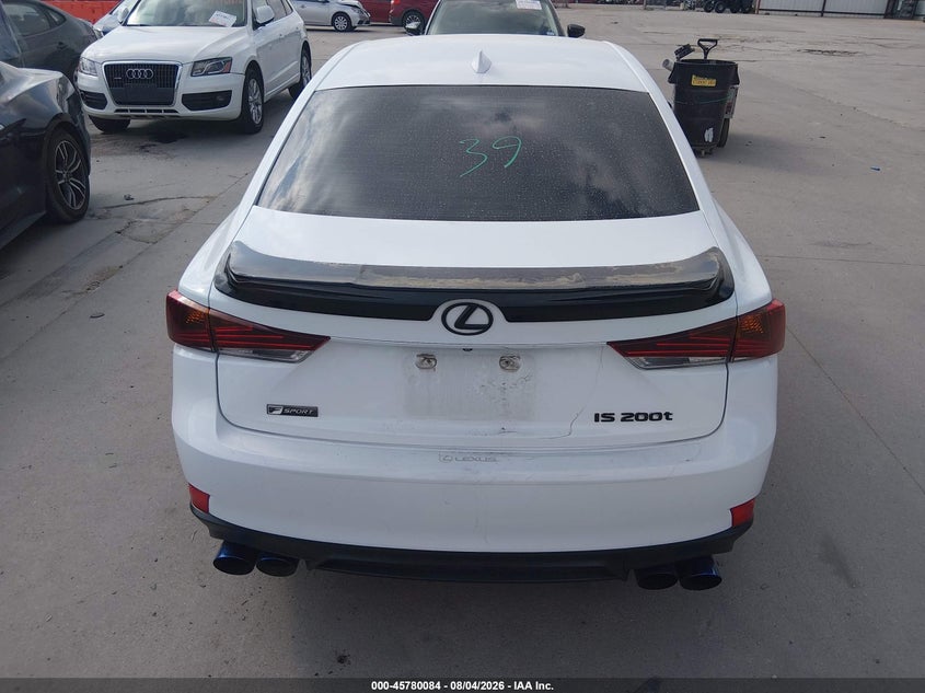 LEXUS IS 200T - zdjęcie 17