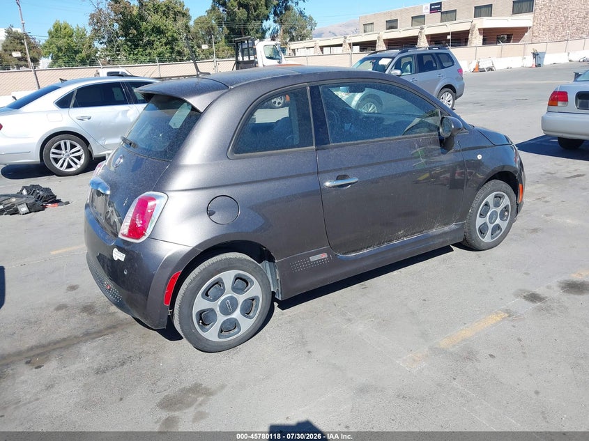 2015 FIAT 500E auction photo 4