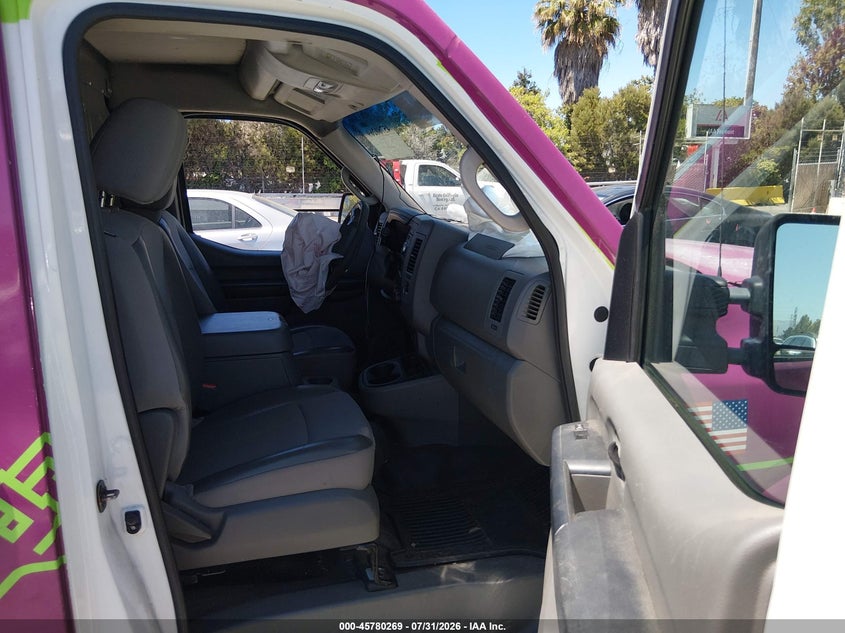 2014 NISSAN NV CARGO NV2500 HD auction photo 1