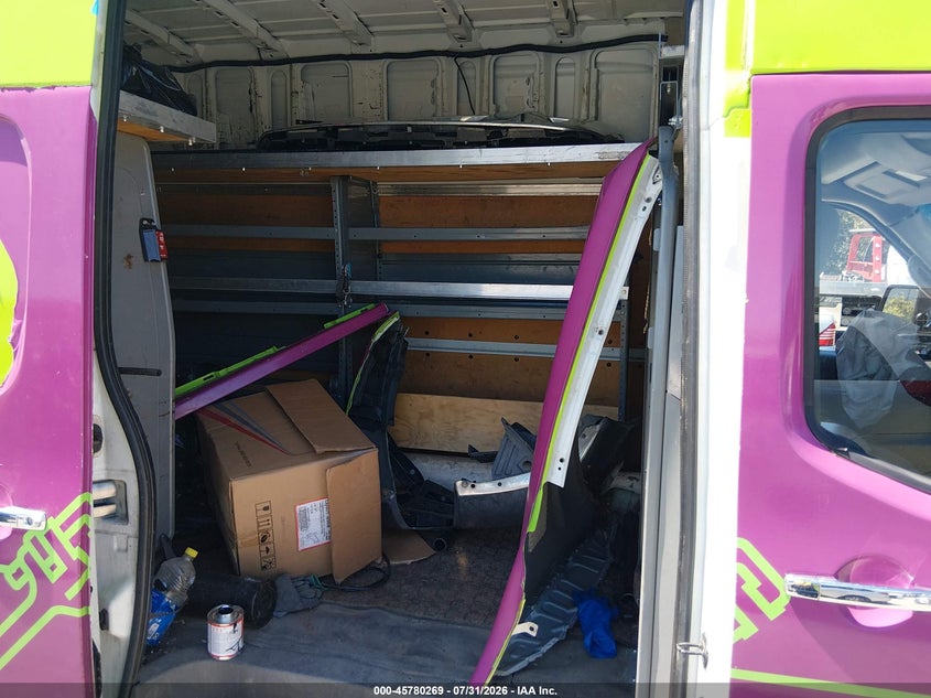 2014 NISSAN NV CARGO NV2500 HD auction photo 3