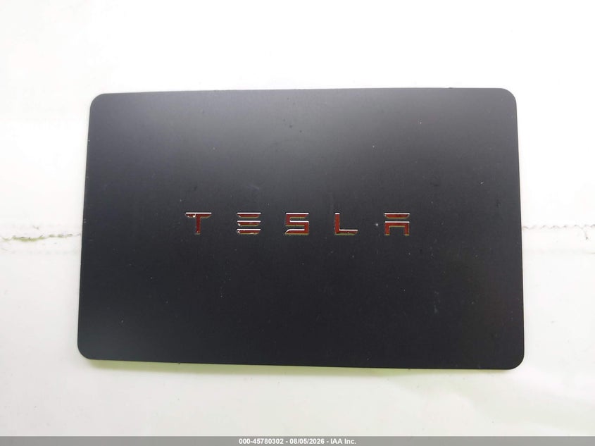TESLA MODEL 3 - zdjęcie 11