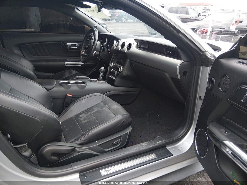 2022 FORD MUSTANG auction photo 5