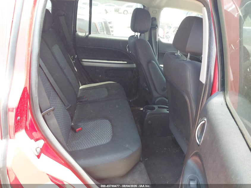 2010 CHEVROLET HHR auction photo 8
