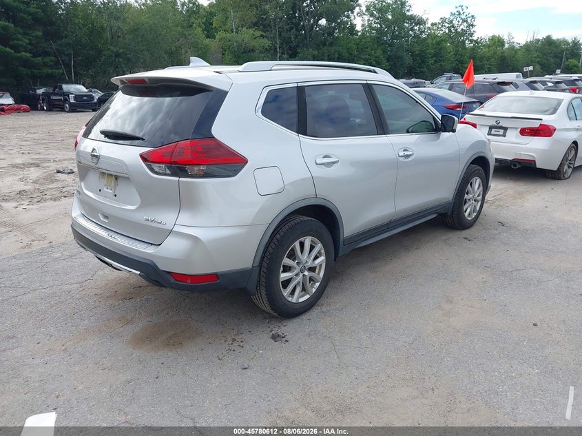 Vin: jn8at2mvxjw352793, lot: 46279392, nissan rogue sv 20184