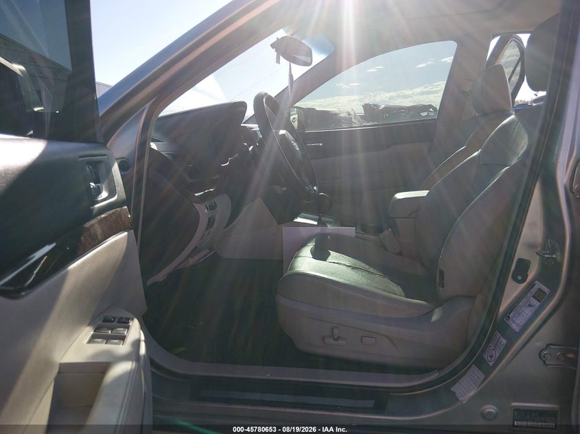 2014 SUBARU LEGACY auction photo 5