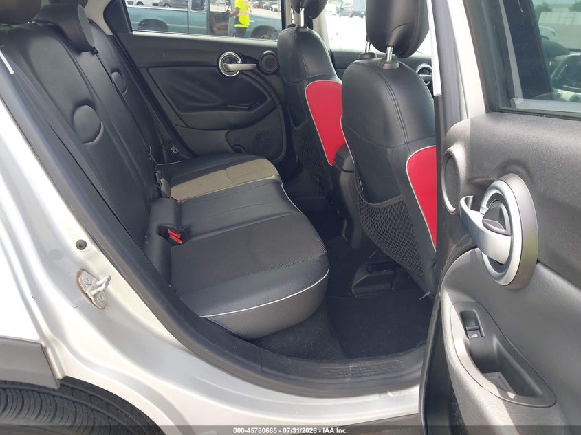 2016 FIAT 500X auction photo 8