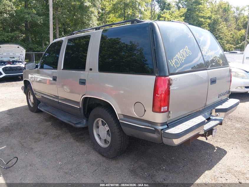 1999 CHEVROLET TAHOE auction photo 3