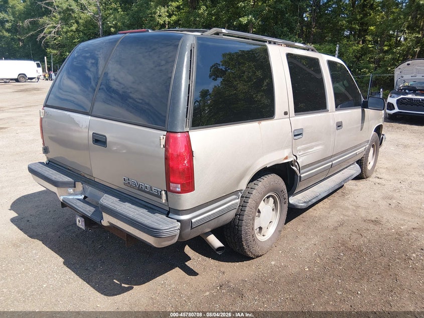 1999 CHEVROLET TAHOE auction photo 4