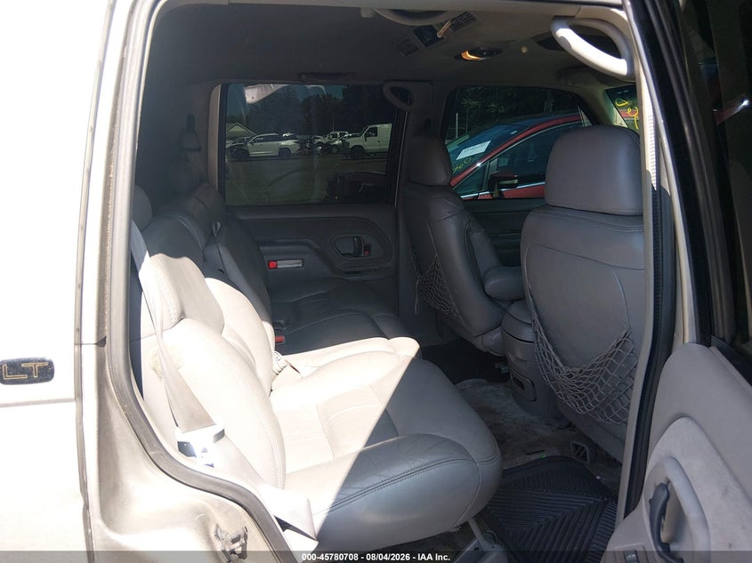 1999 CHEVROLET TAHOE auction photo 8