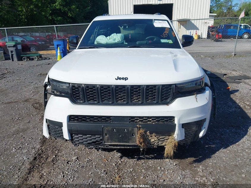 2023 JEEP GRAND CHEROKEE L auction photo 6