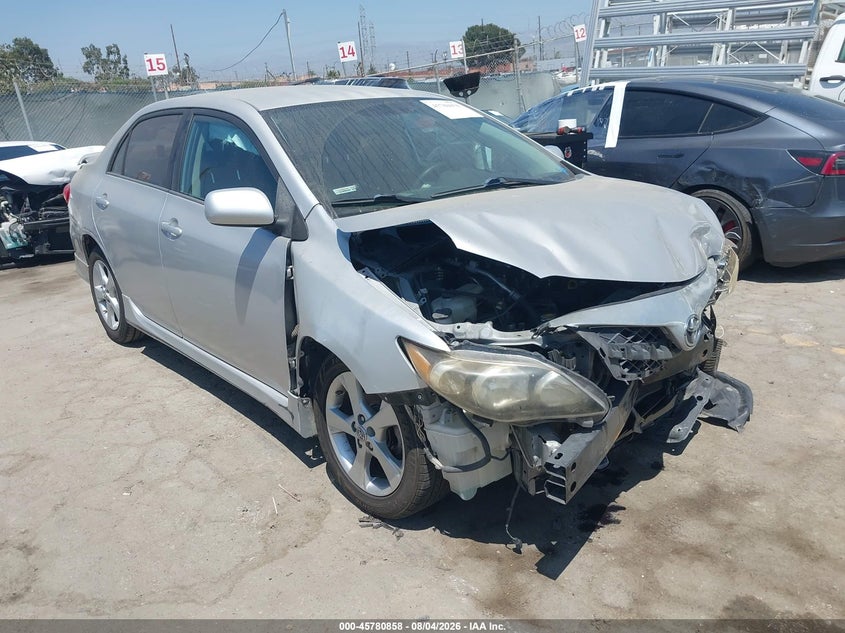 Vin: 2t1bu4ee6bc640697, lot: 46279680, toyota corolla s 2011 img_1