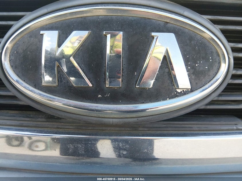 2012 KIA SEDONA VAN 3.5L V-6 DOHC, VVT, 271HP