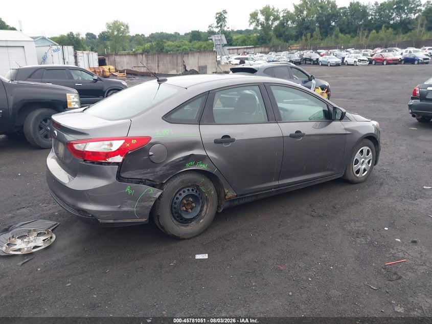 Vin: 1fahp3e21cl407473, lot: 46279875, ford focus s 20124