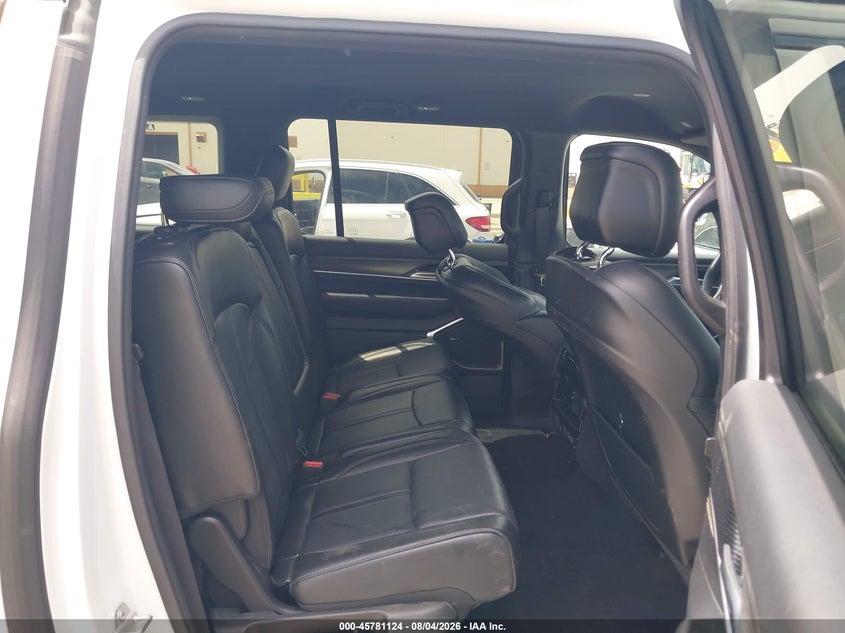 2024 JEEP WAGONEER L auction photo 8