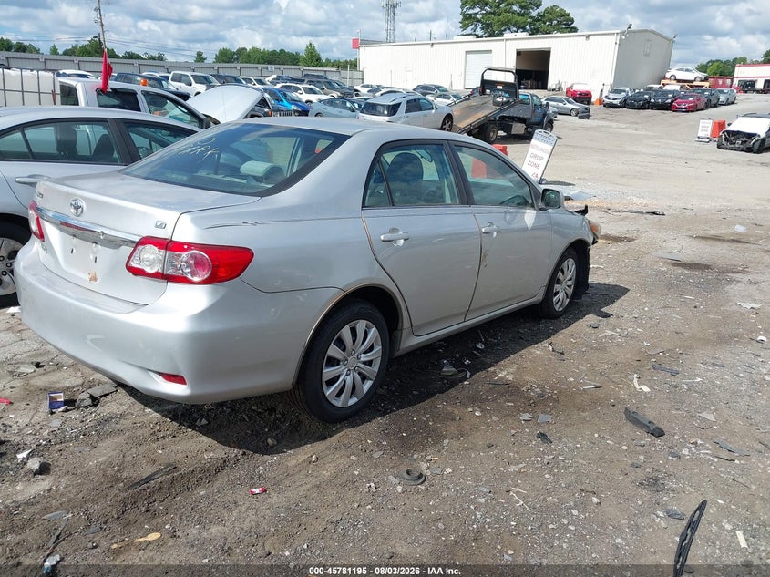 2013 TOYOTA COROLLA auction photo 4